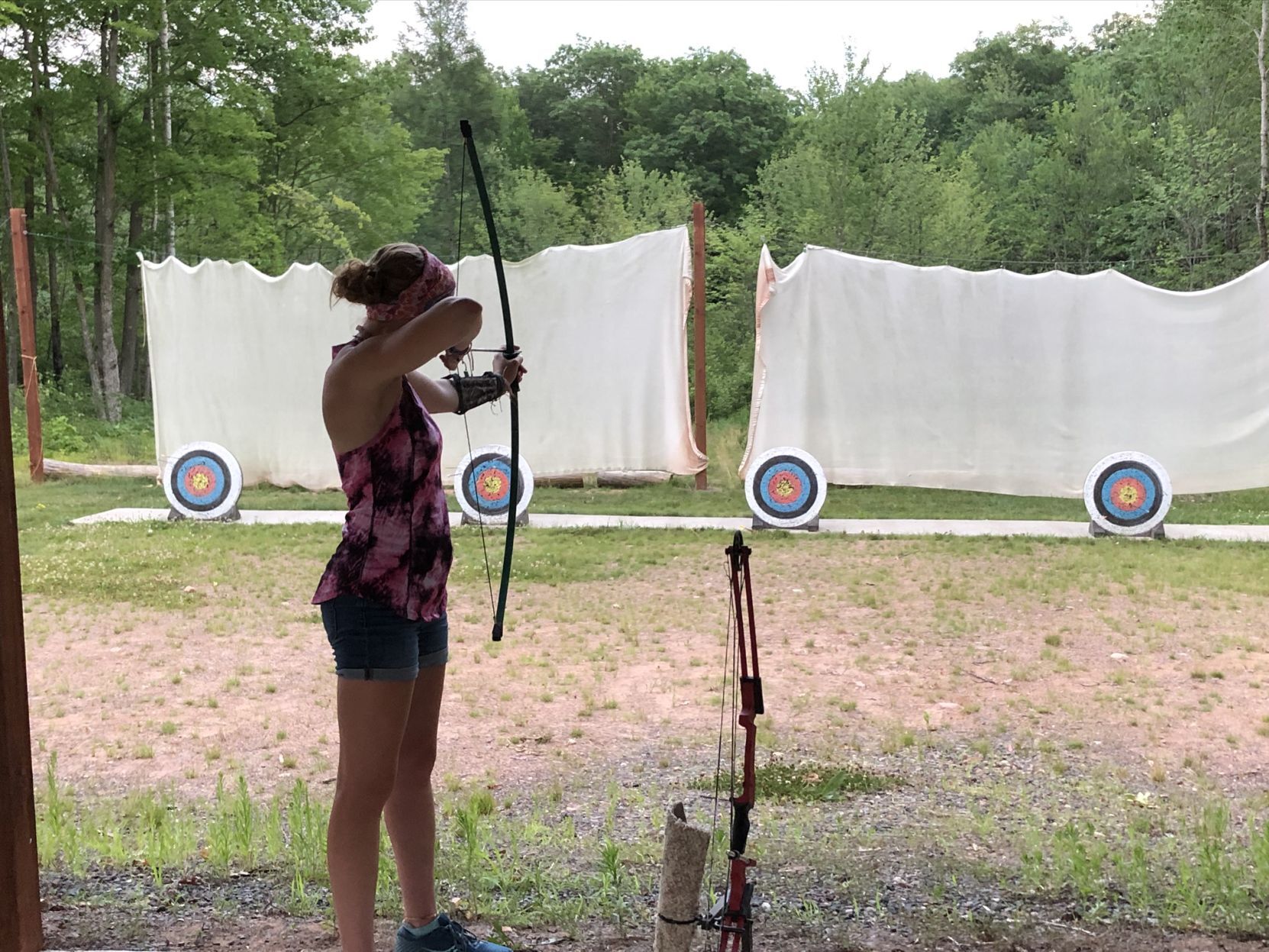 Caroline Scheidt takes aim